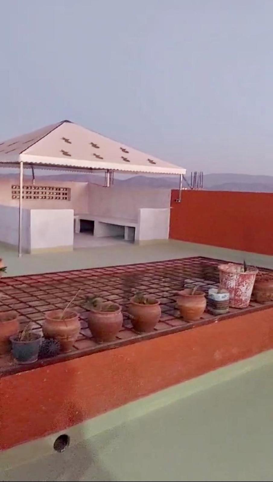 Karaz Homestay Grand Appartement Avec Rooftop Monte Arrouit Ngoại thất bức ảnh