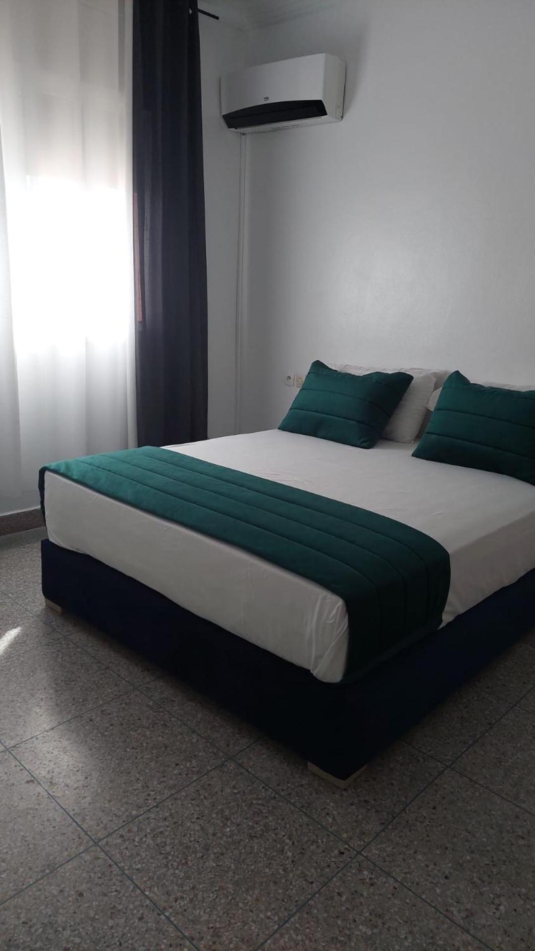 Karaz Homestay Grand Appartement Avec Rooftop Monte Arrouit Ngoại thất bức ảnh